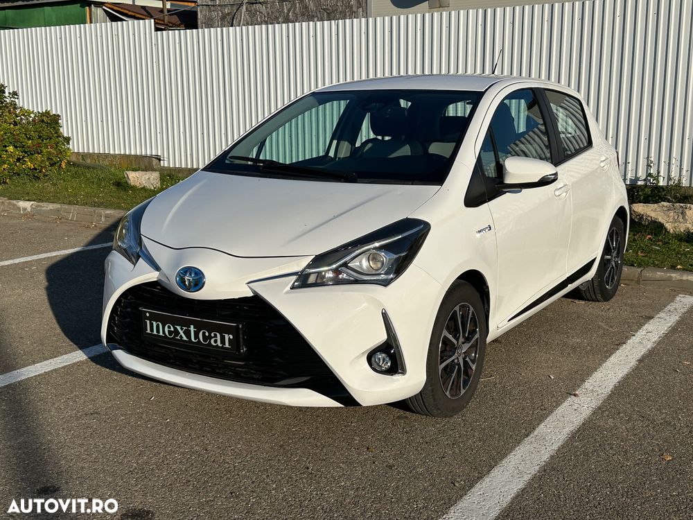 Toyota Yaris 1.5 VVT-i HSD Active - 2