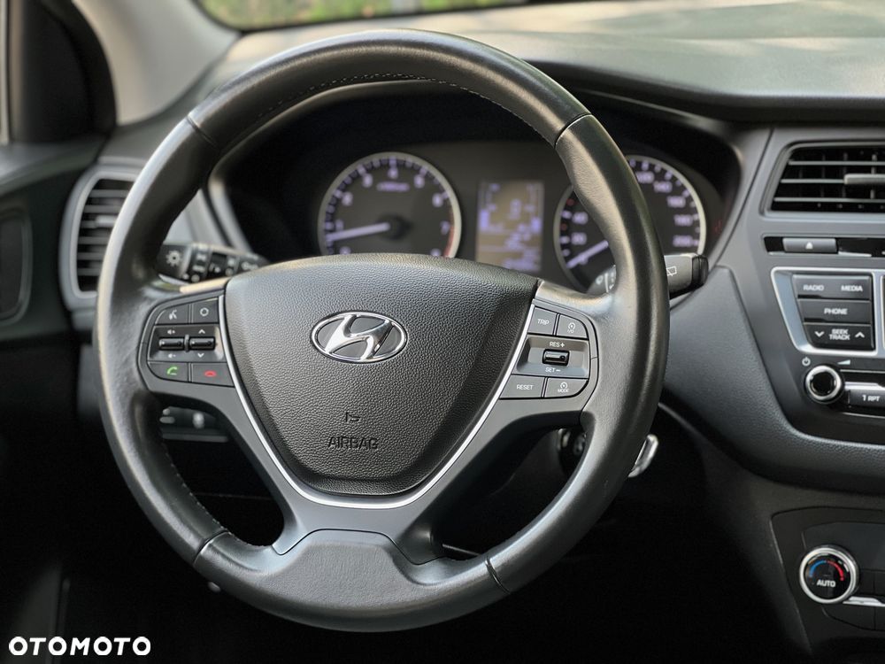 Hyundai i20 blue 1.2 Advantage - 20