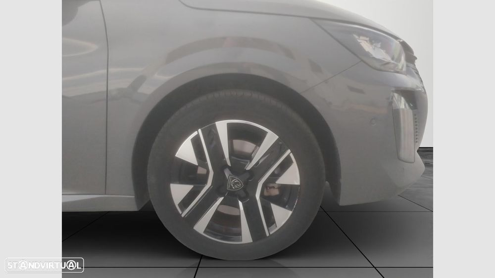 Peugeot 208 - 10
