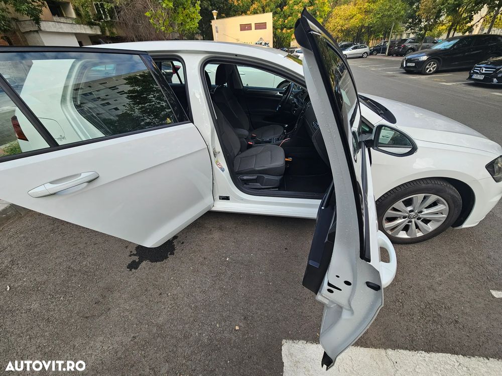 Volkswagen Golf 1.0 TSI Comfortline - 8