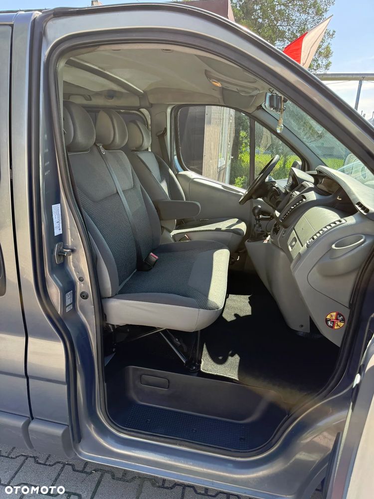 Opel Vivaro L2H1 2.9t - 10
