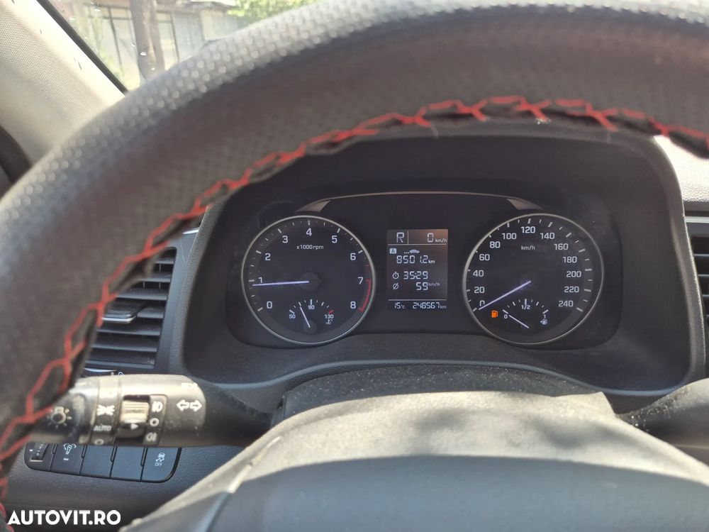 Hyundai Elantra 1.6 MPi Classic - 7