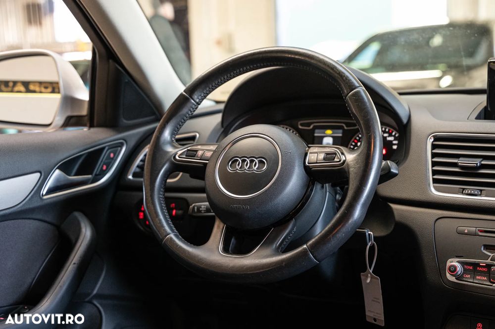 Audi Q3 2.0 TDI Quattro S tronic sport - 14