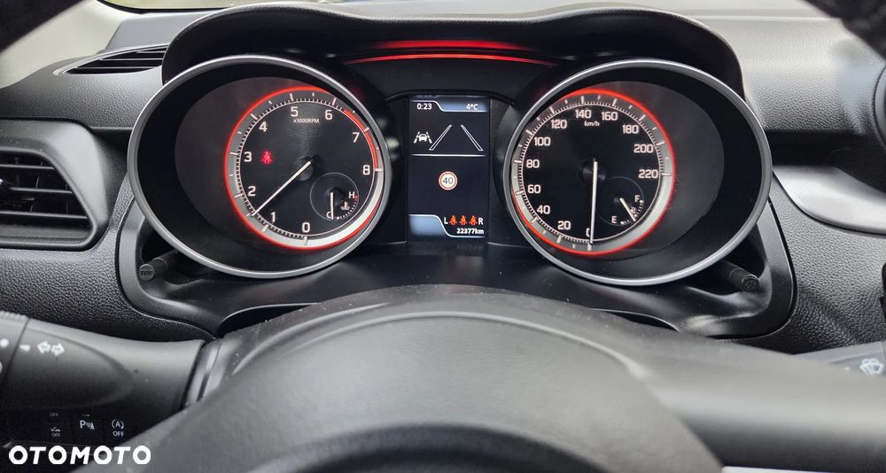 Suzuki Swift 1.2 Dualjet SHVS Premium Plus - 10