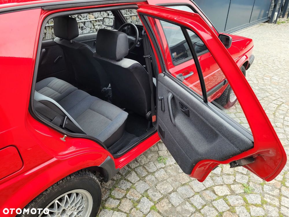 Volkswagen Golf - 12
