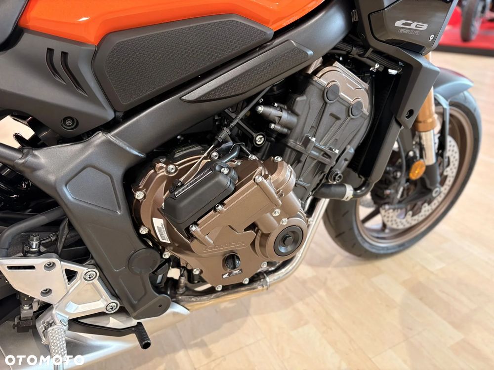 Honda CB - 15