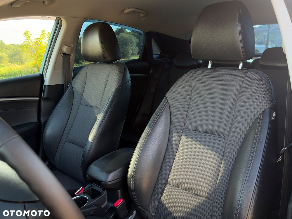 Hyundai i30 blue 1.6 CRDi DCT Style - 22