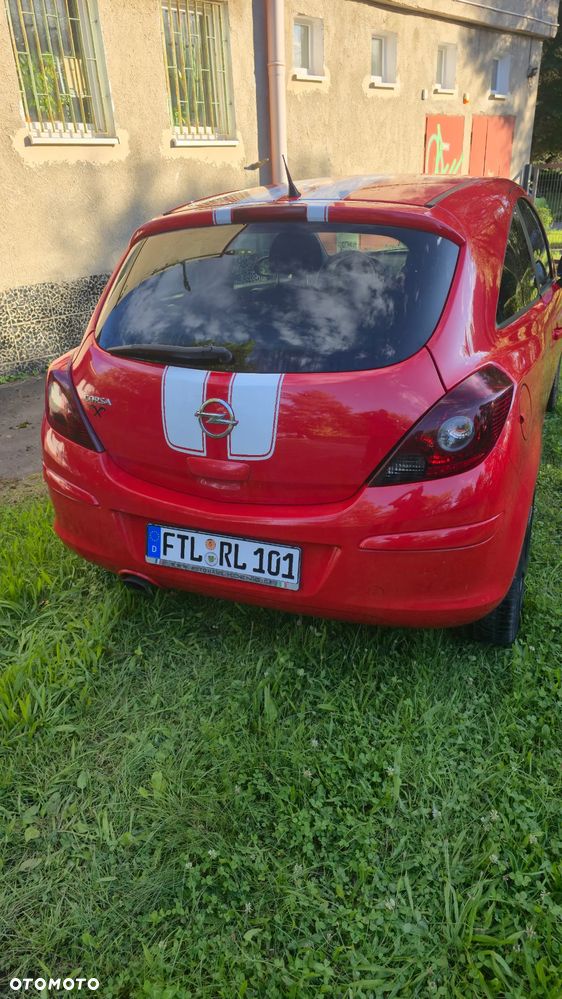 Opel Corsa 1.4 16V Color Edition - 3