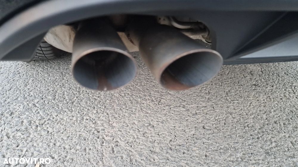 Volkswagen Golf 2.0 TDI BlueMotion Technology Lounge - 17