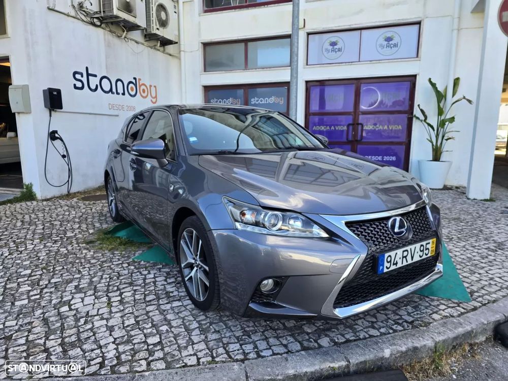 Lexus CT 200h F Sport - 1