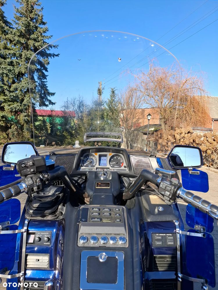 Honda GL - 28