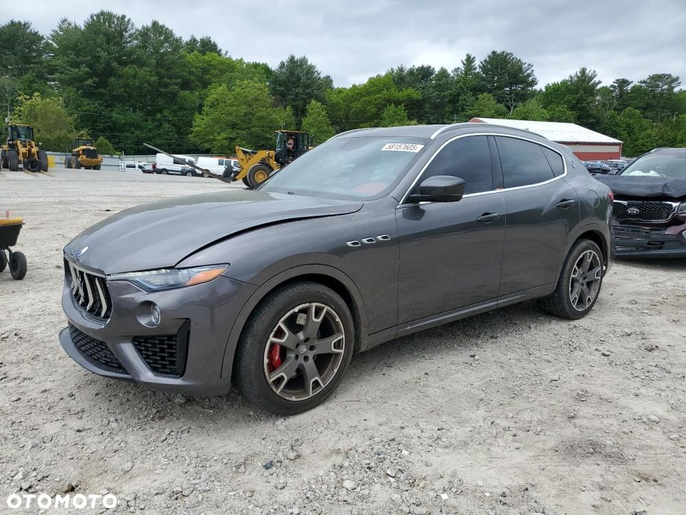 Maserati Levante - 3