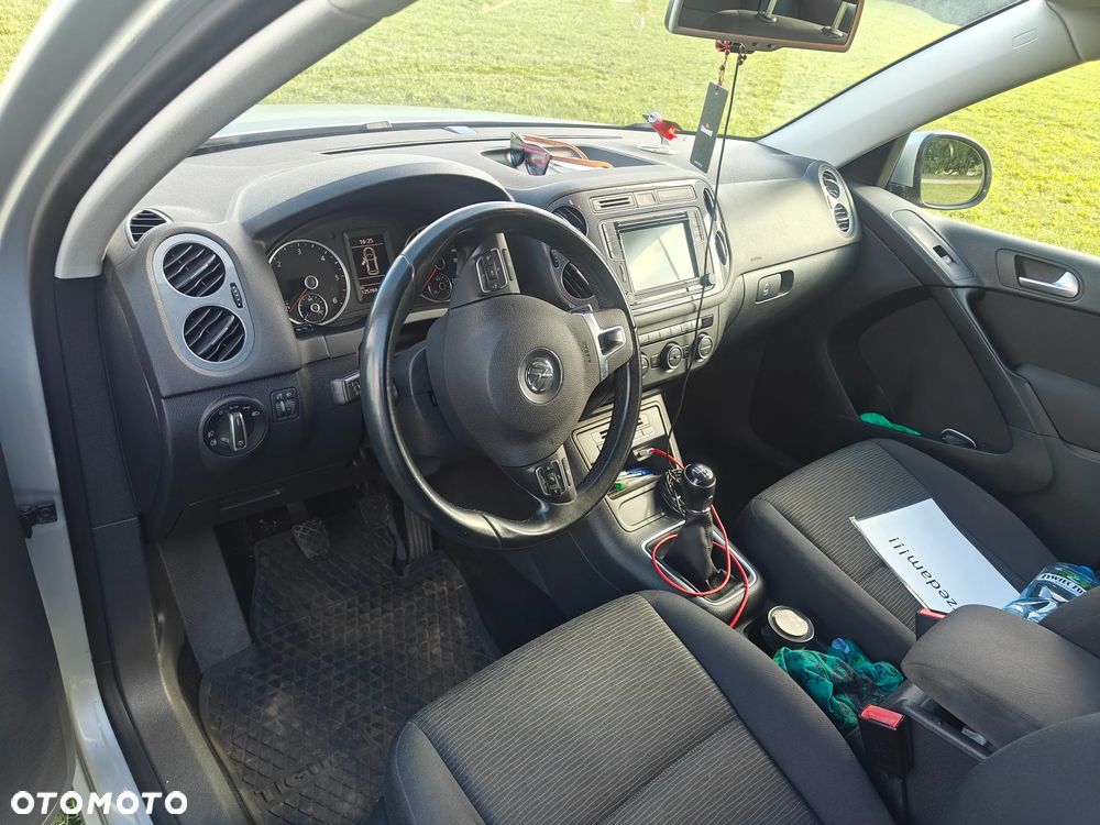 Volkswagen Tiguan - 11