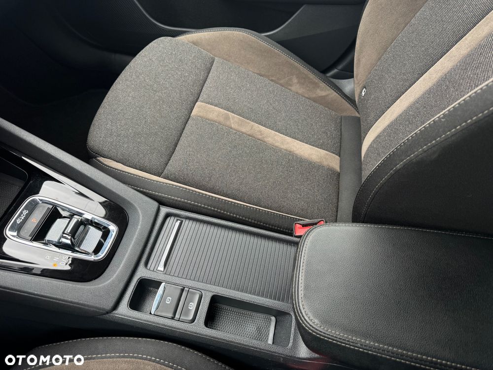 Skoda Octavia 2.0 TDI 4x4 Scout DSG - 26