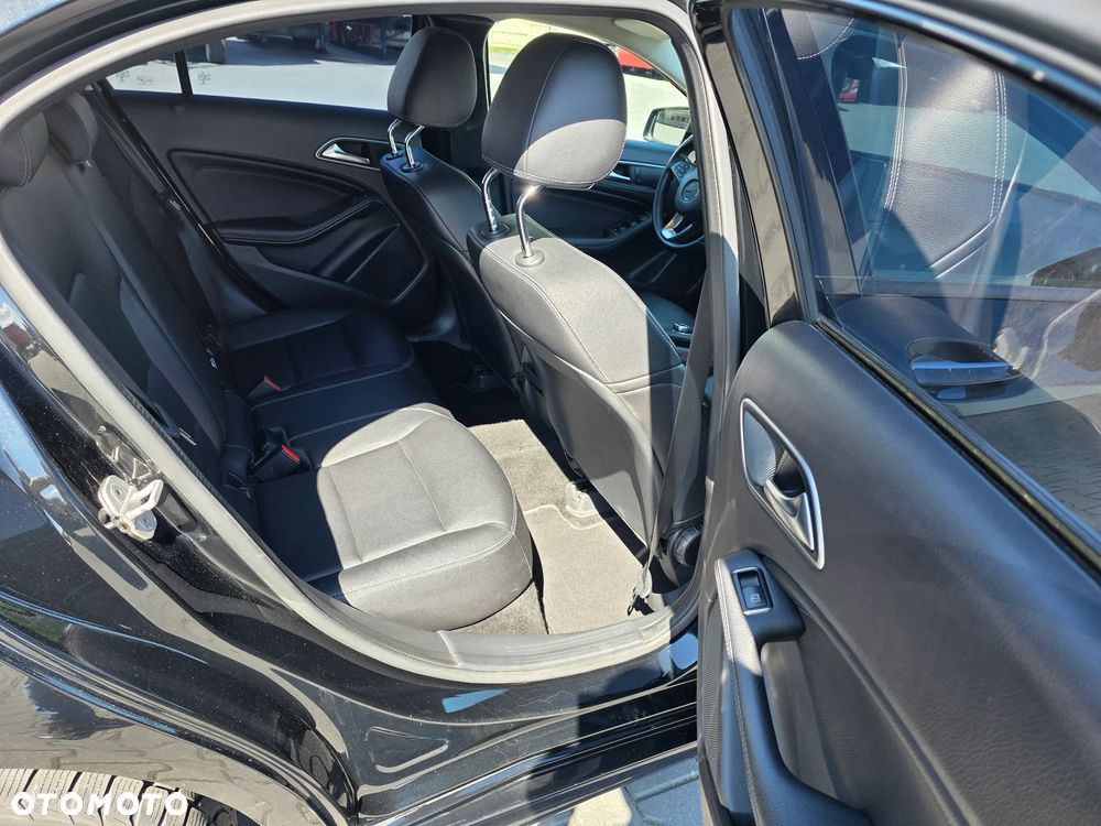 Mercedes-Benz Klasa A 180 d 7G-DCT - 28