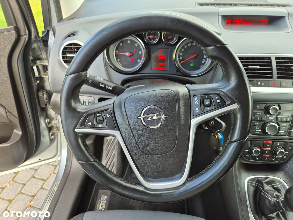 Opel Meriva 1.7 CDTI 150 Jahre - 8