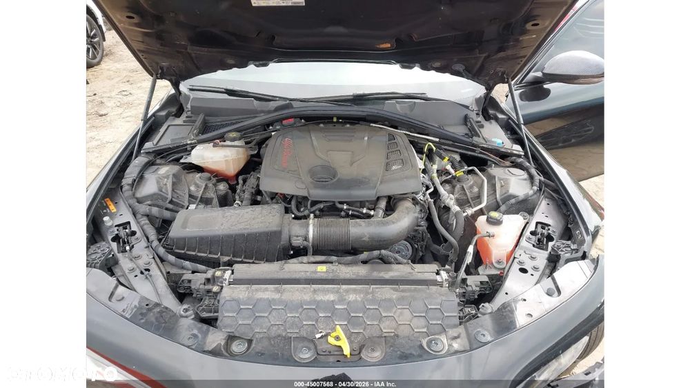 Alfa Romeo Giulia 2.0 Turbo 16V AT8-Q4 Ti - 12