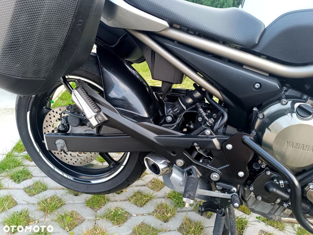 Yamaha XJ - 9