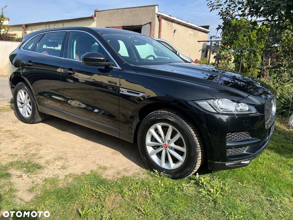 Jaguar F-Pace - 16