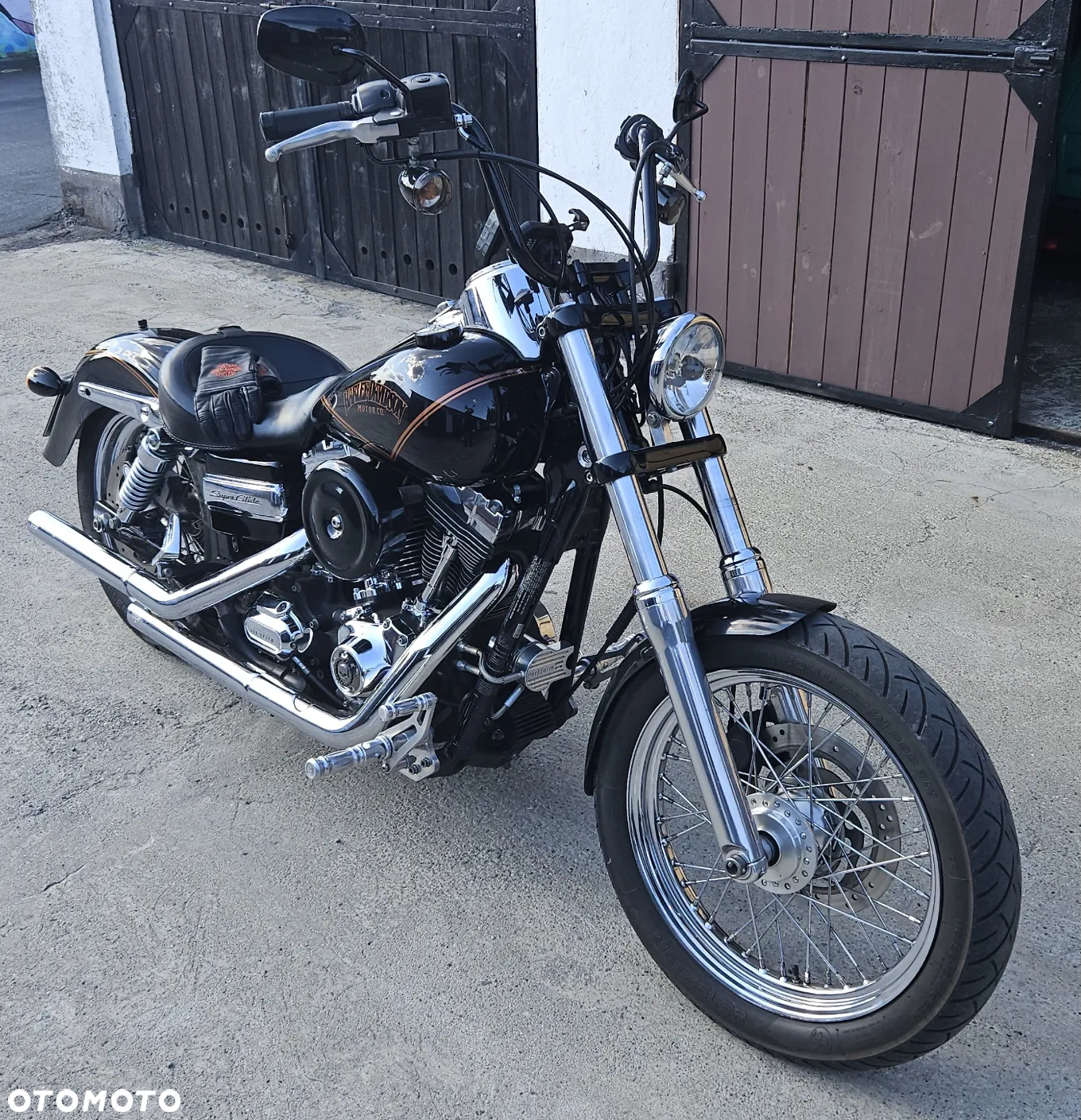 Harley-Davidson Dyna Super Glide - 11