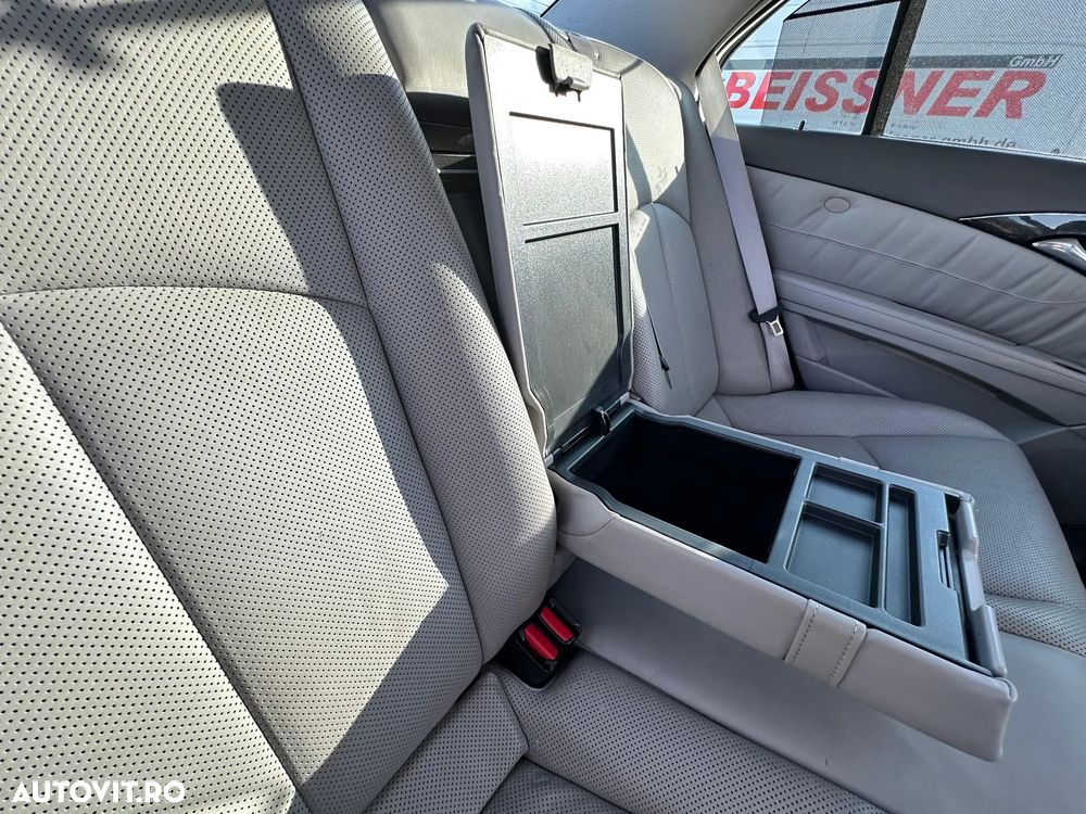 Mercedes-Benz E 280 7G-TRONIC Avantgarde - 22