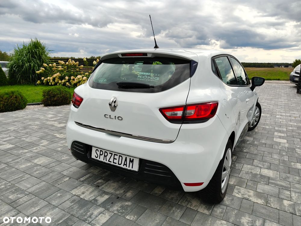 Renault Clio 1.2 16V Limited - 12