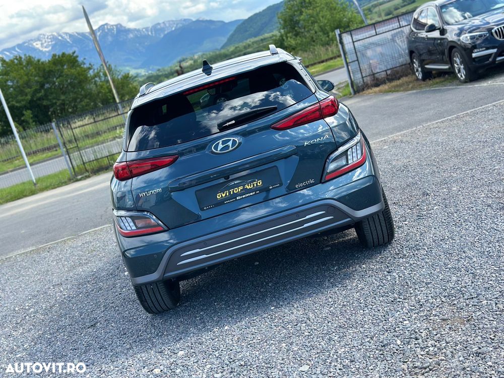 Hyundai KONA Premium - 13