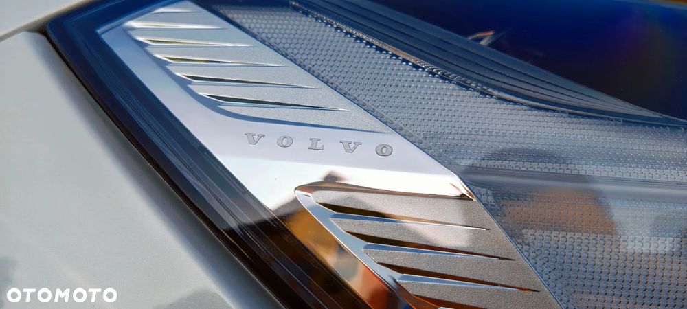 Volvo XC 60 B4 D Inscription - 11