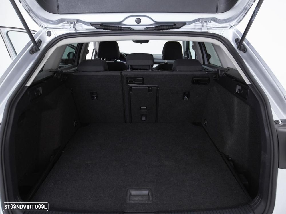 VW Golf Variant 2.0 TDi SCR - 12