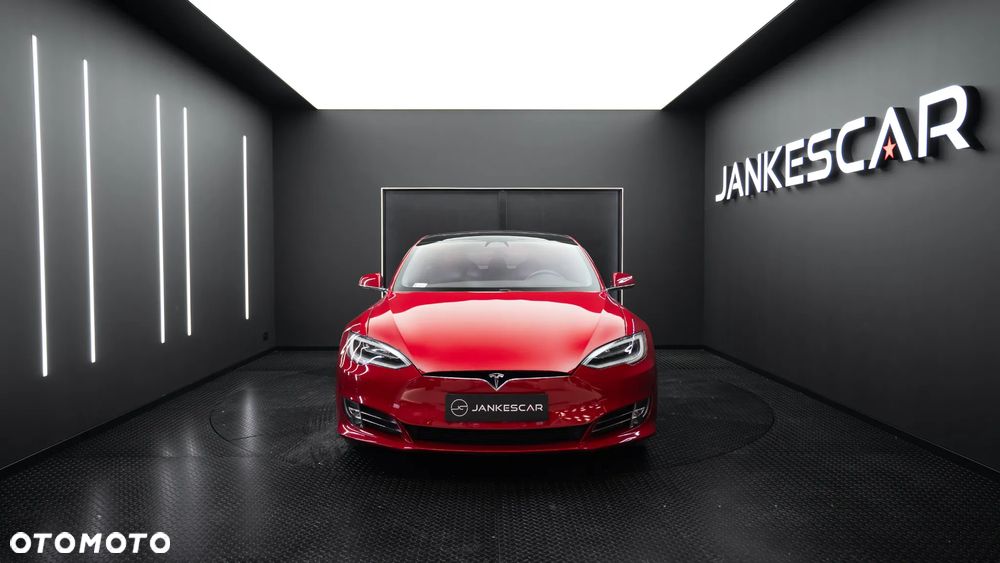 Tesla Model S Performance - 2