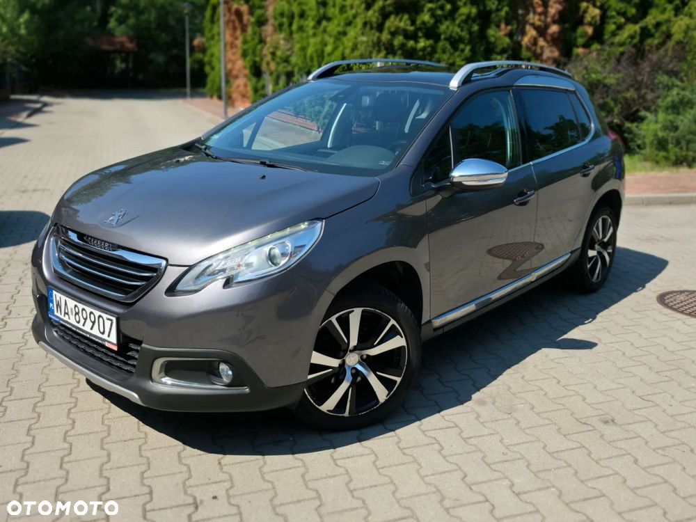 Peugeot 2008 1.2 Pure Tech GPF Allure S&S EAT6 - 1