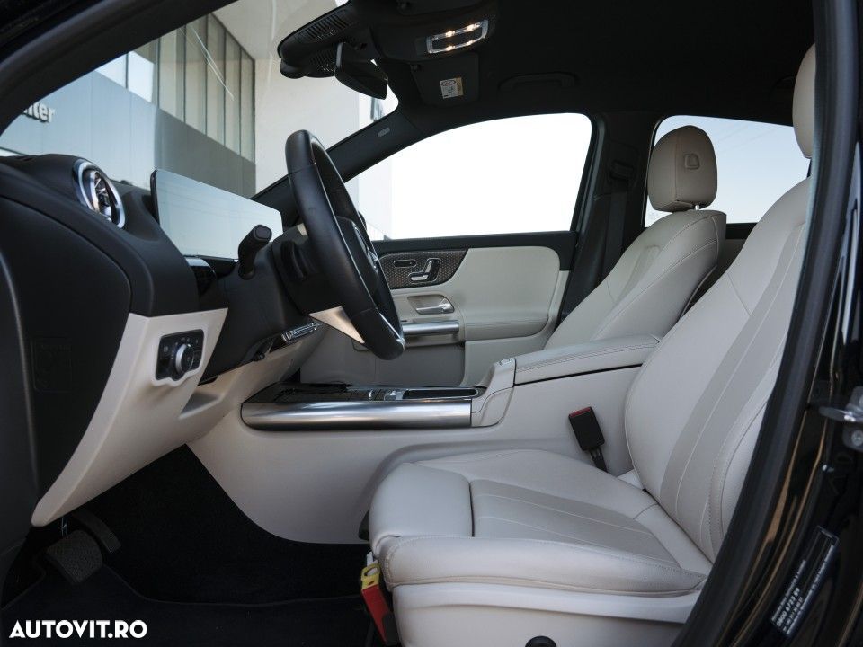 Mercedes-Benz GLA 250 e - 11