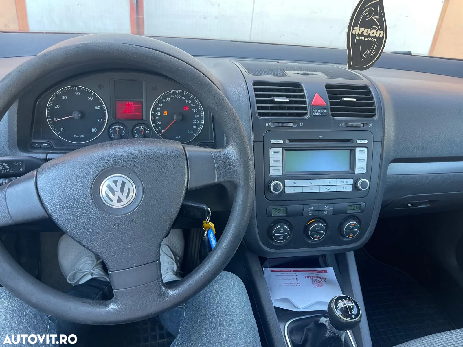 Volkswagen Jetta 1.6 Comfortline - 7