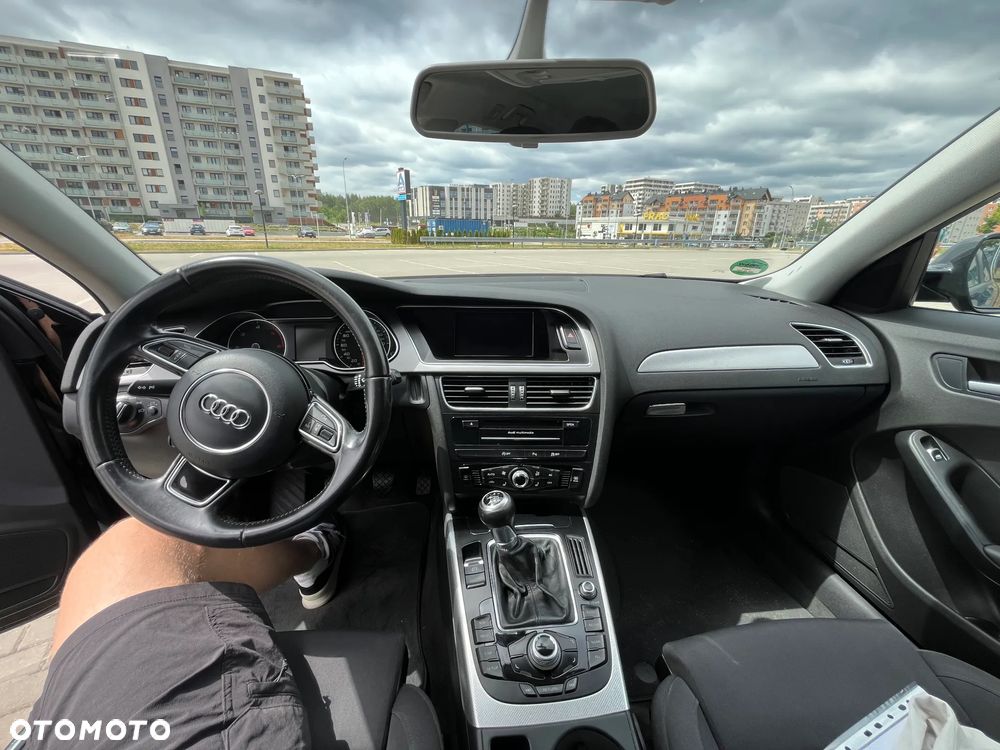 Audi A4 Avant 2.0 TDI DPF Ambiente - 15