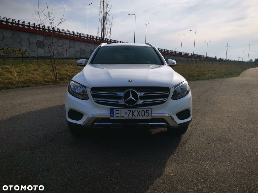 Mercedes-Benz GLC - 12