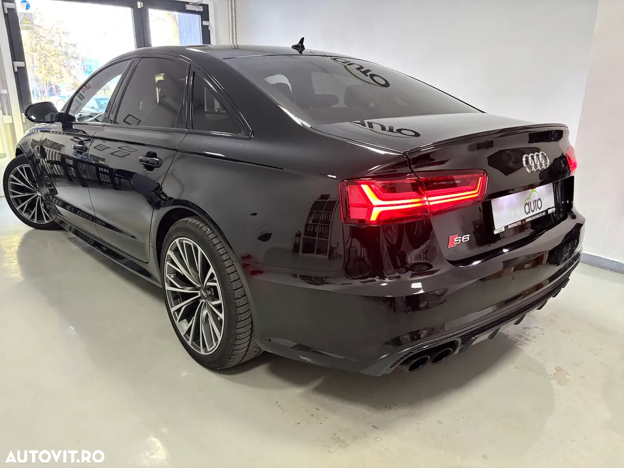 Audi S6 - 4