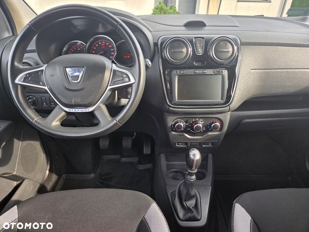 Dacia Lodgy 1.5 Blue dCi Stepway Comfort S&S - 15