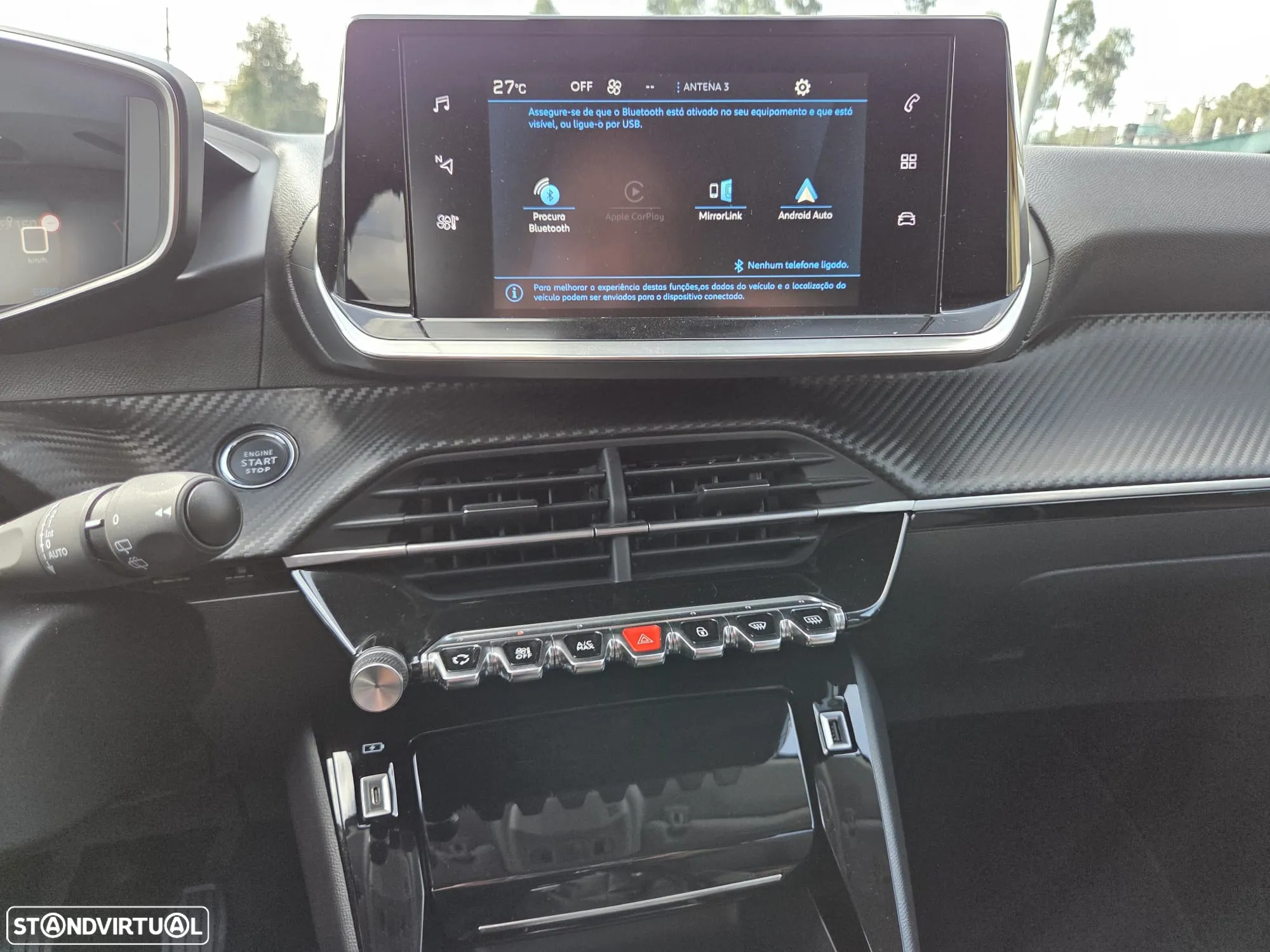 Peugeot 208 1.2 PureTech Allure - 19