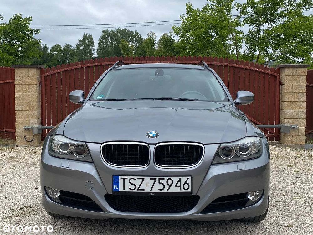 BMW Seria 3 318i - 3