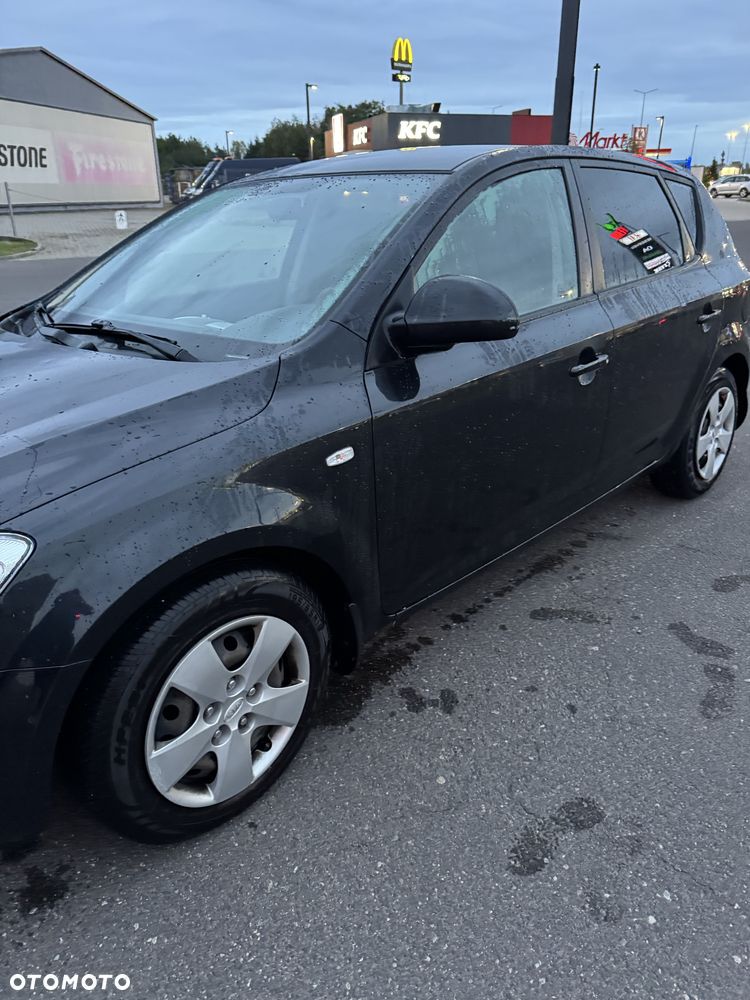 Kia Ceed - 3