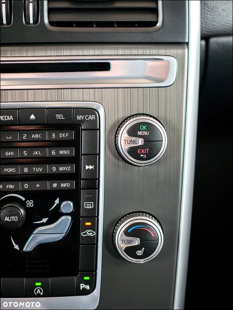 Volvo XC 60 - 24