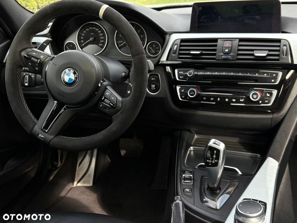 BMW Seria 3 340i M Sport - 13