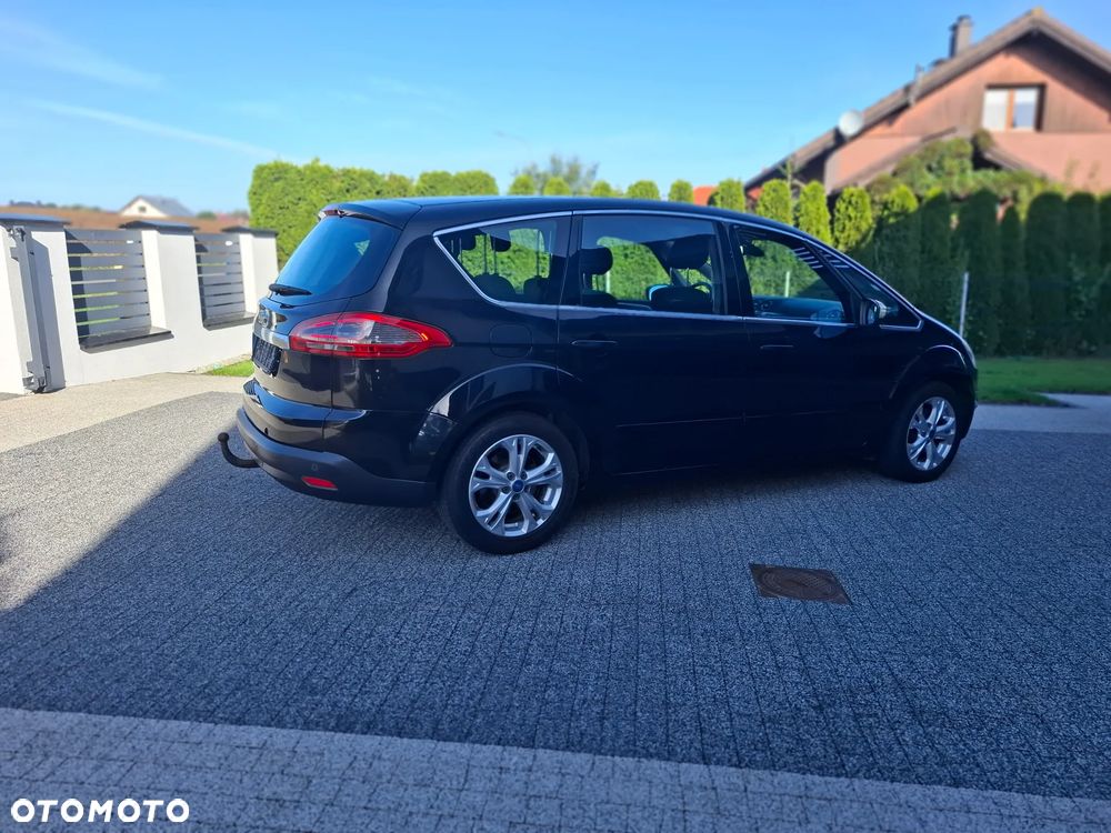 Ford S-Max - 9
