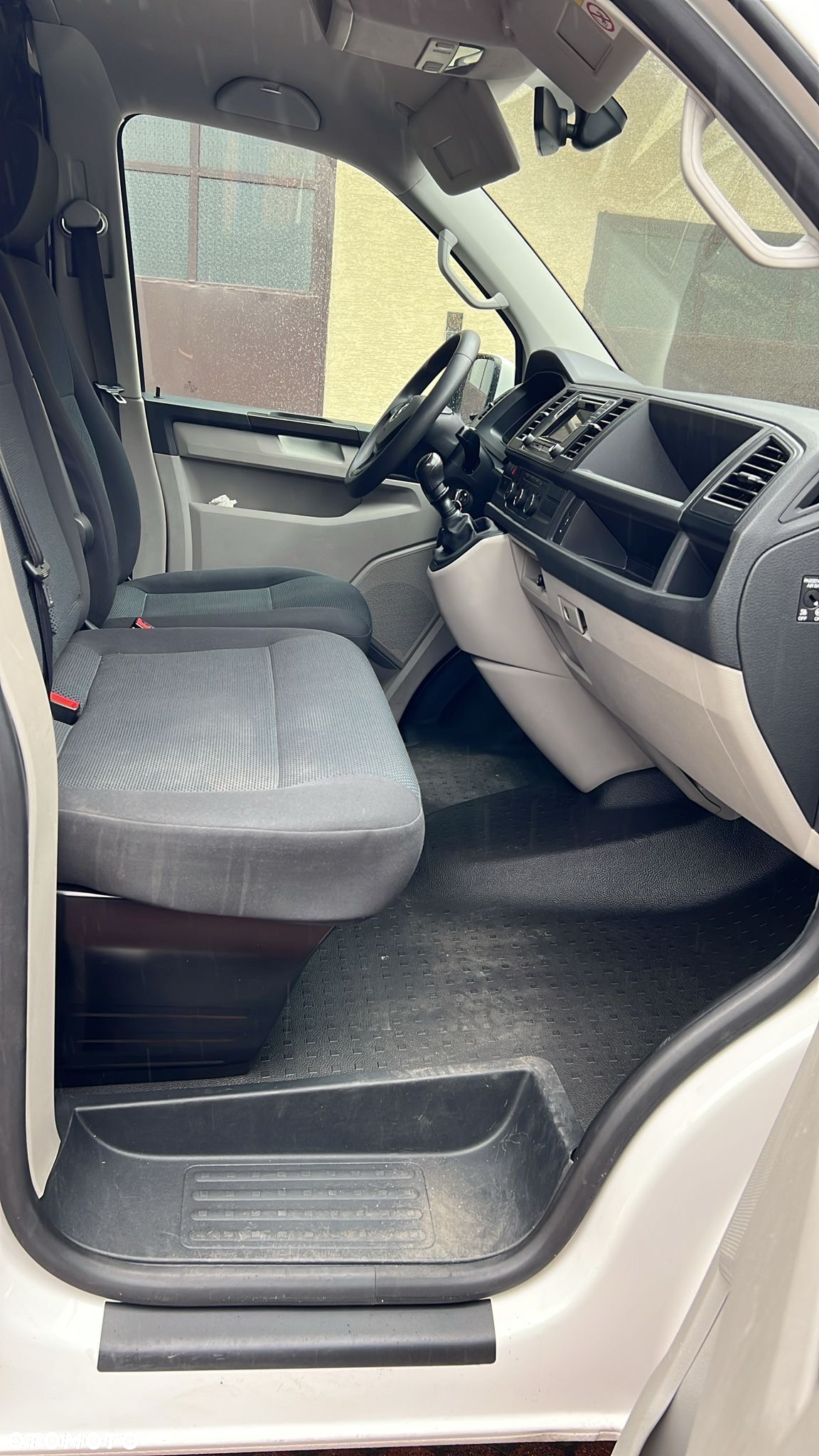 Volkswagen Transporter - 10