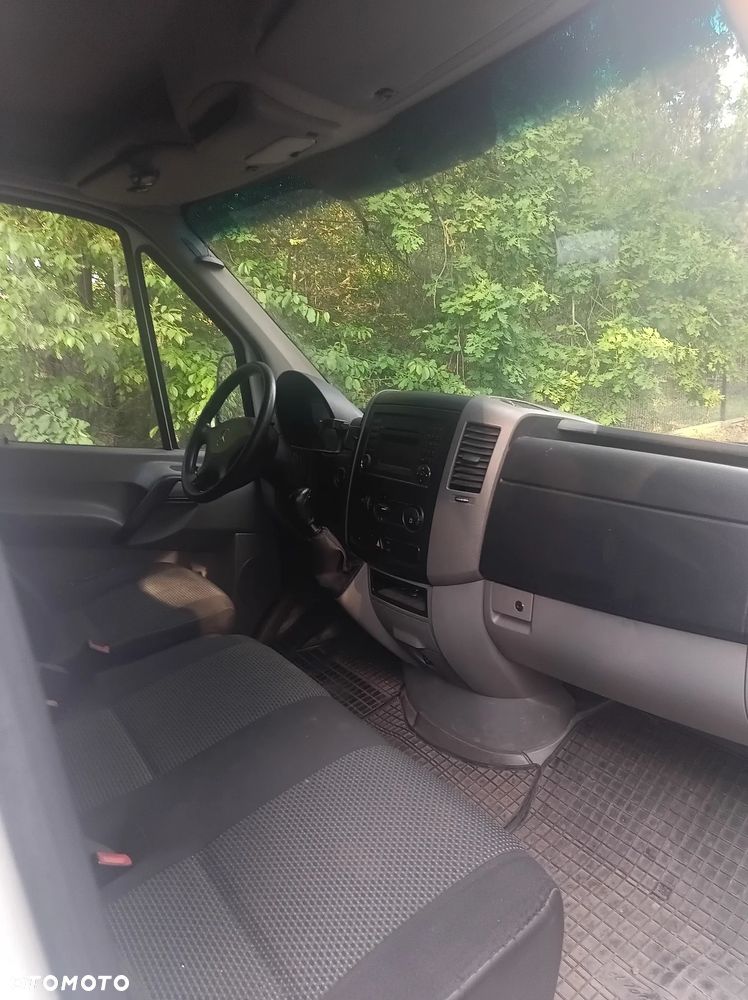 Mercedes-Benz Sprinter - 9