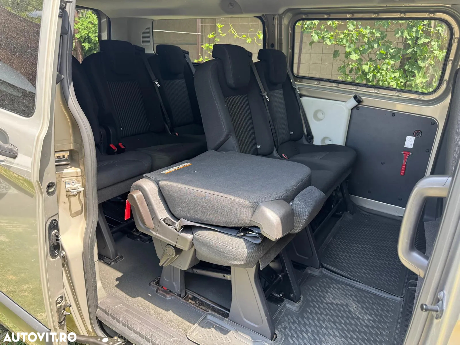 Ford Transit Custom Bus 310 2.0 TDCI LWB L2H1 Trend - 4