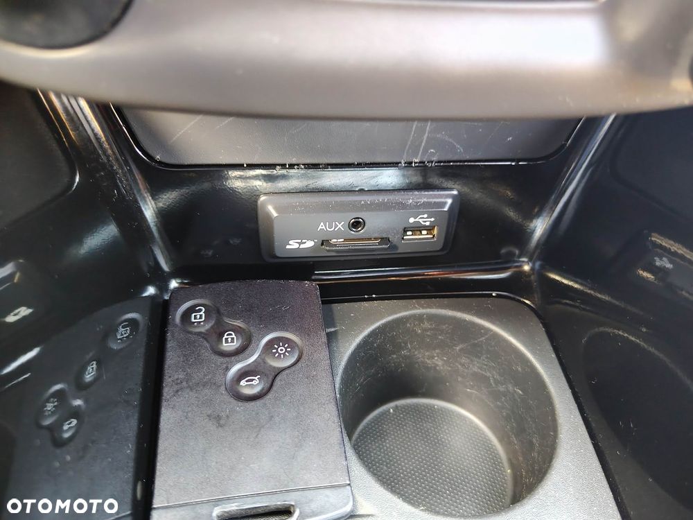 Renault Megane ENERGY dCi 130 BOSE EDITION - 29