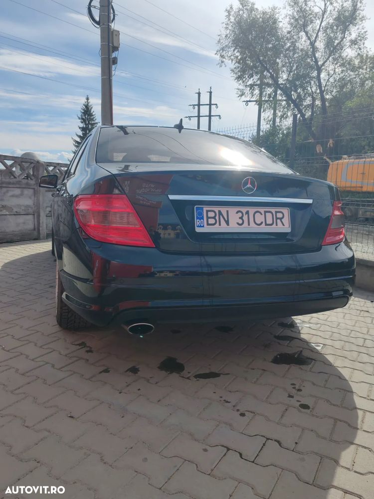 Mercedes-Benz C - 4