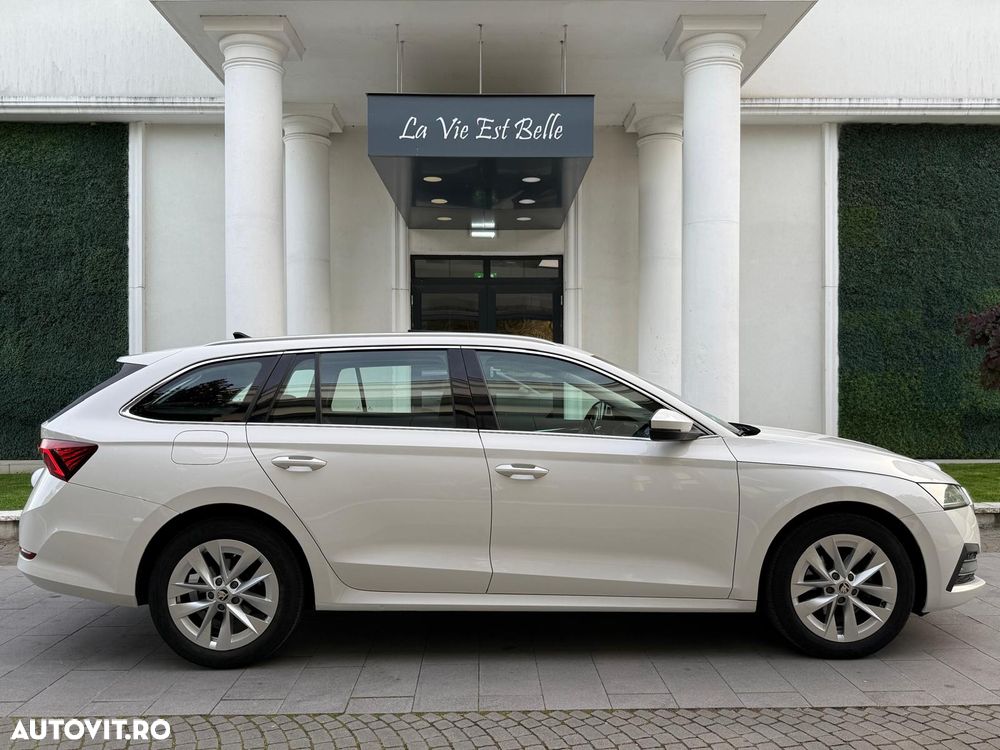 Skoda Octavia 2.0 TDI STYLE DSG - 30