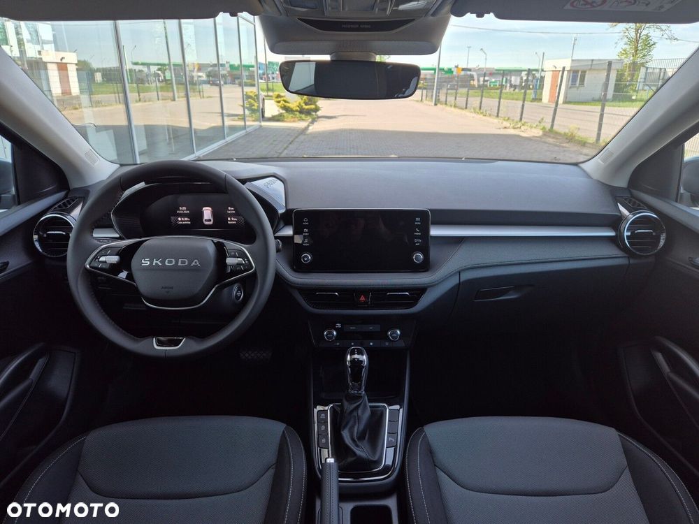 Skoda Fabia 1.0 TSI Drive DSG - 33